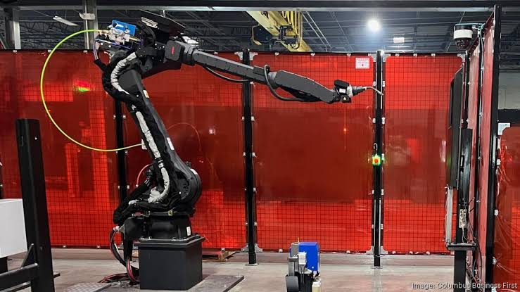 Path Robotics - Robot in Manufacturing Facility
